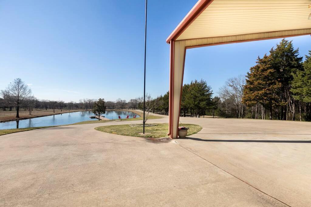 Texas Ranch House With 5 Bedroom And Fish Pond ดัลลัส ภายนอก รูปภาพ